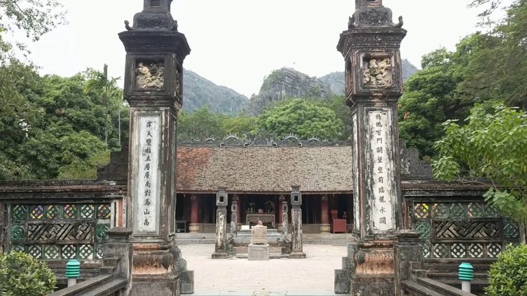 Hoa Lư – Tam Cốc – Cúc Phương 2 ngày 1 đêm