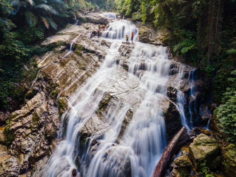 Khám Phá Động Thiên Đường – Trekking Thác Gió Vườn Thực Vật 1 ngày